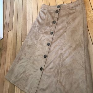 Tan Lulu’s midi skirt